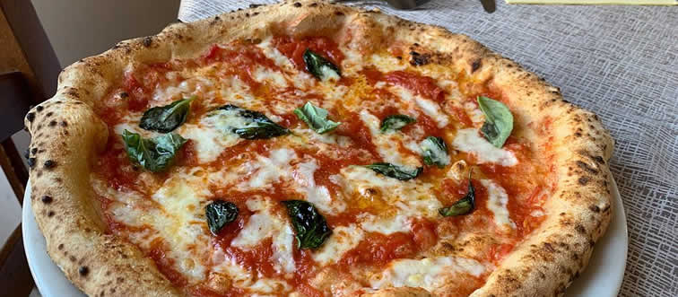 What nation is well known for Pizza?